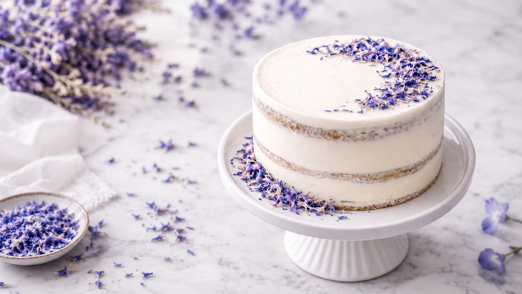 Flores desidratadas Saibai em composição gourmet